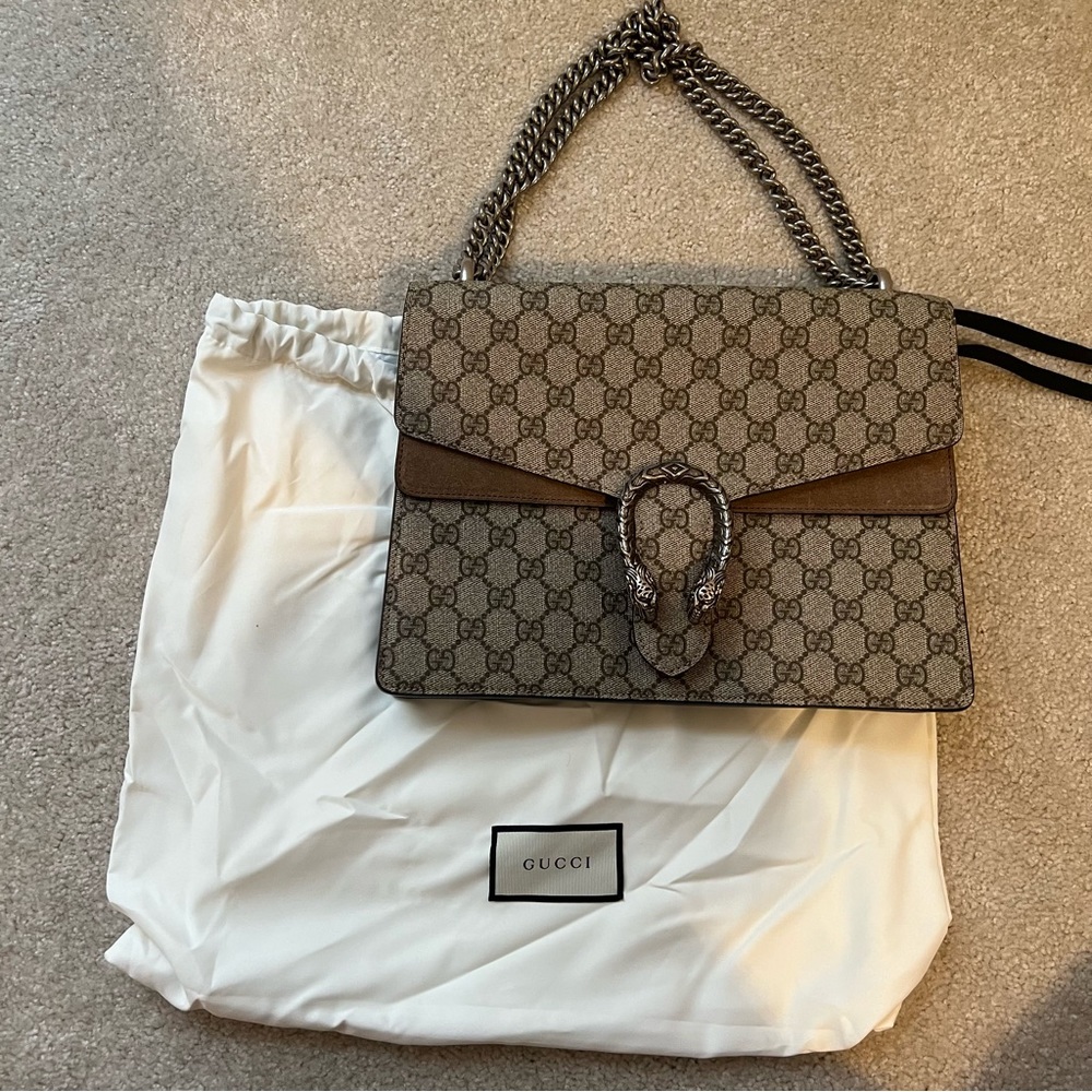 Gucci Dionysus medium GG SHOULDER BAG